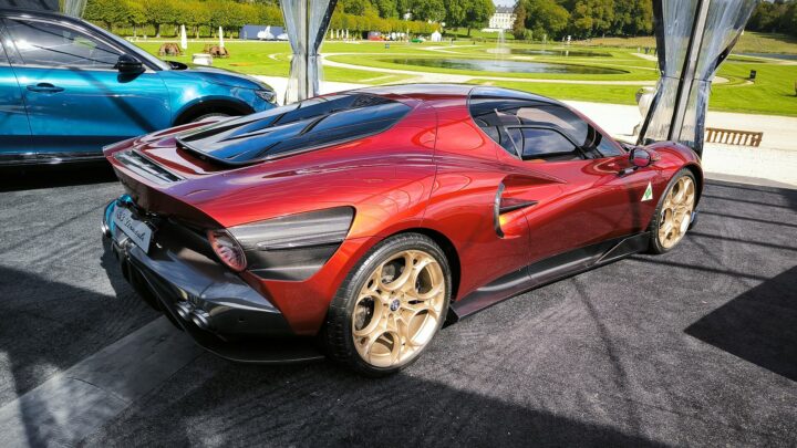 Alfa Romeo 33 Stradale - 02
