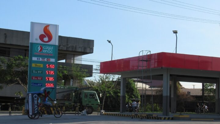 Enoc Gas Stations 03